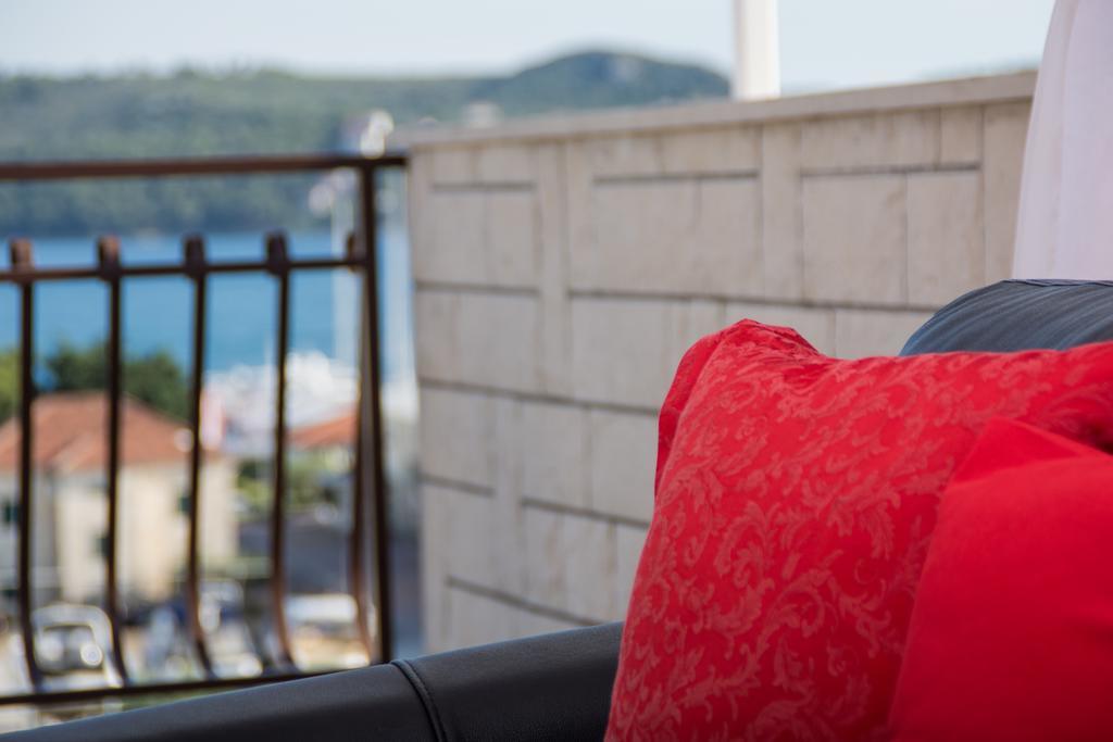 Apartments Barba Trogir Eksteriør billede