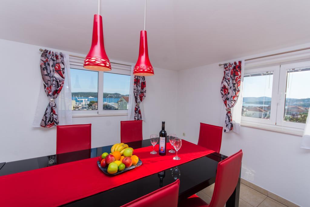 Apartments Barba Trogir Eksteriør billede