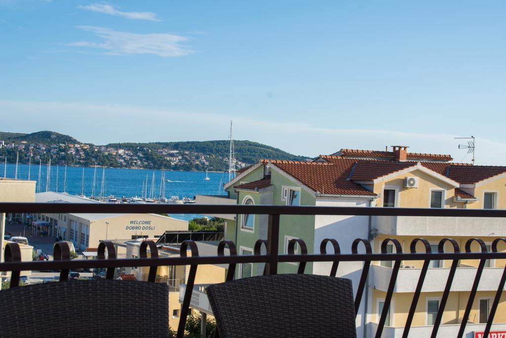 Apartments Barba Trogir Eksteriør billede