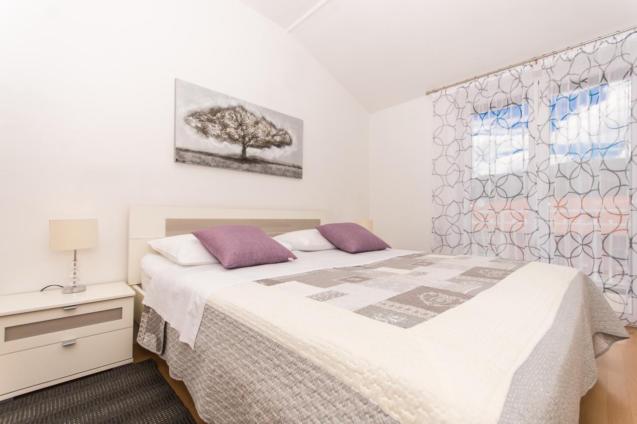 Apartments Barba Trogir Eksteriør billede